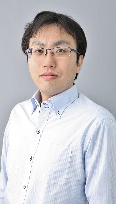 山崎 輝